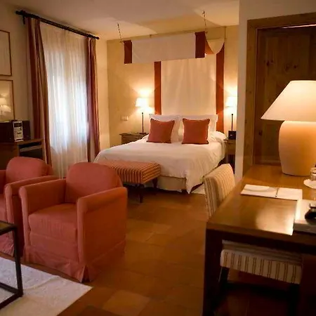 Hospederia De Santo Domingo Hotel Pedraza